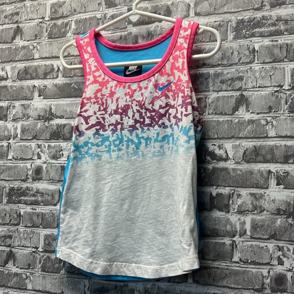 Nike - Picture 2 of 7